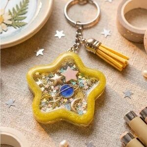 ⭐️ Celestial Star & Galaxy Shaker Keychain 🌌